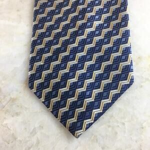 GEOFFREY BEENE SILK TIE